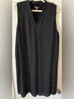 Vince Camuto Black Polka Dot Sleeveless Shift Dress - Size 2X.